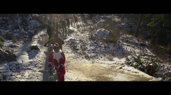 Vídeo: Papa Noel y sus renos se van de enduro