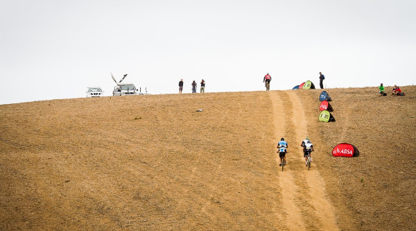 Absa Cape Epic 2014 Prologue – Meerendal Wine Estate – Photo by Ewald Sadie