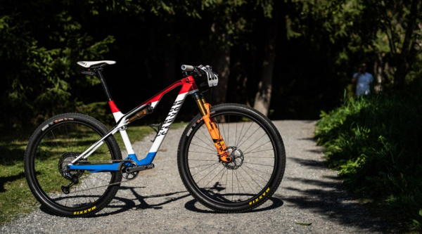 Canyon Lux SLX de Mathieu van der Poel