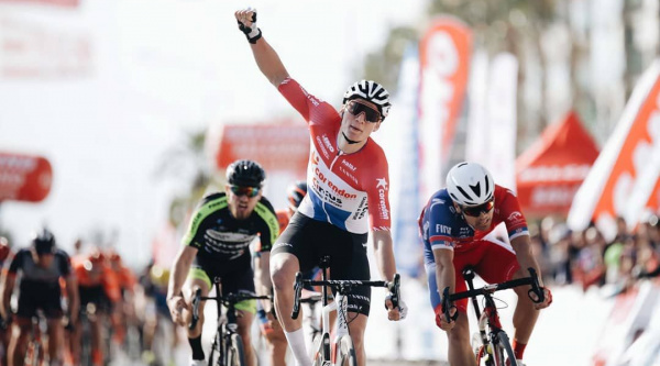 Mathieu van der Poel ganando la etapa