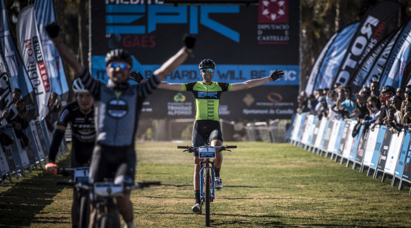 David Valero entrando en meta