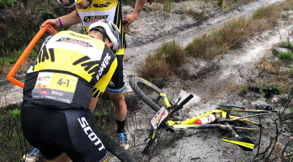 Momento del pinchazo de Forster