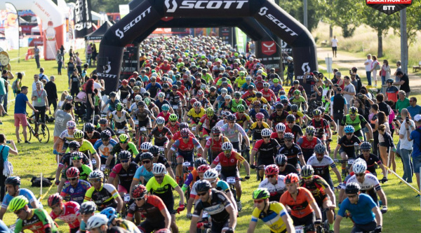 Salida de la Scott Marathon Cup en la Sea Otter Europe