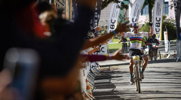 Avancini en el bike-maraton