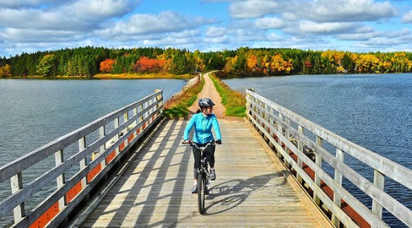 Red de senderos ciclistas en Canadá