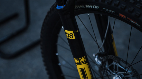 Horquilla Öhlins de DH38 m.1