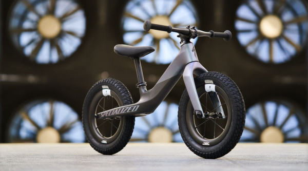 Specialized Hotwalk Carbon