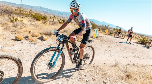540 km de MTB en 24 horas, el nuevo récord de Keewan Swenson en las 24 horas de Old Pueblo