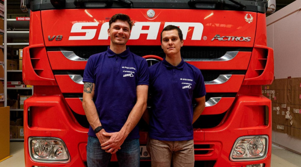 Speed Company Racing en la sede de SRAM