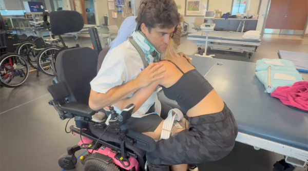 Adolf Silva en su proceso de rehabilitación