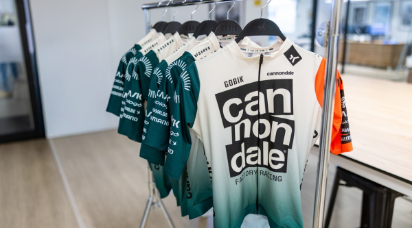 Gobik y Cannondale Factory Racing