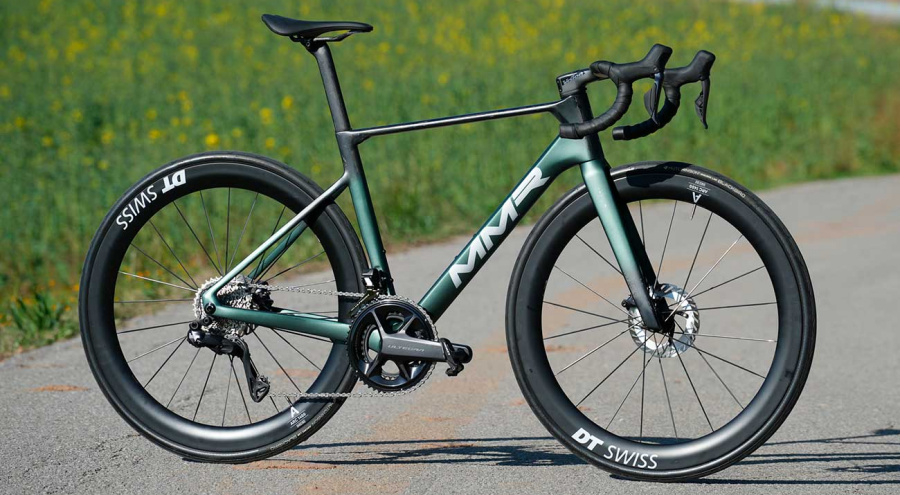 Test nueva MMR Aelion 2026: la bici que debutará en el Tour de Francia