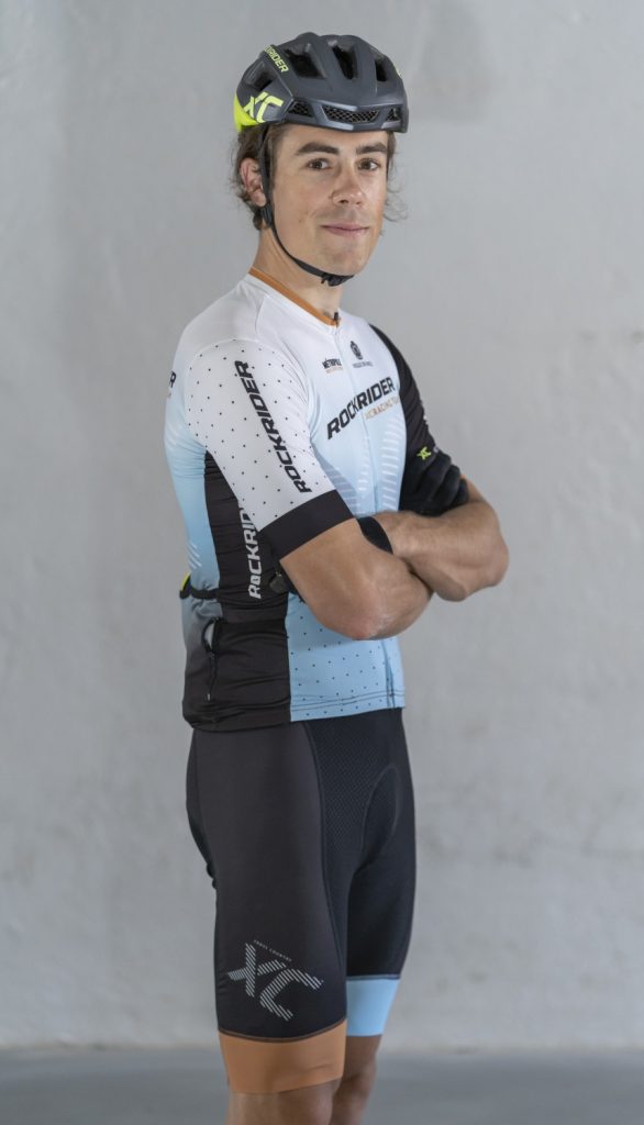 lado presumir visual Vestta replica Rockrider Racing, disponible la nueva ropa personalizada del  equipo de Decathlon