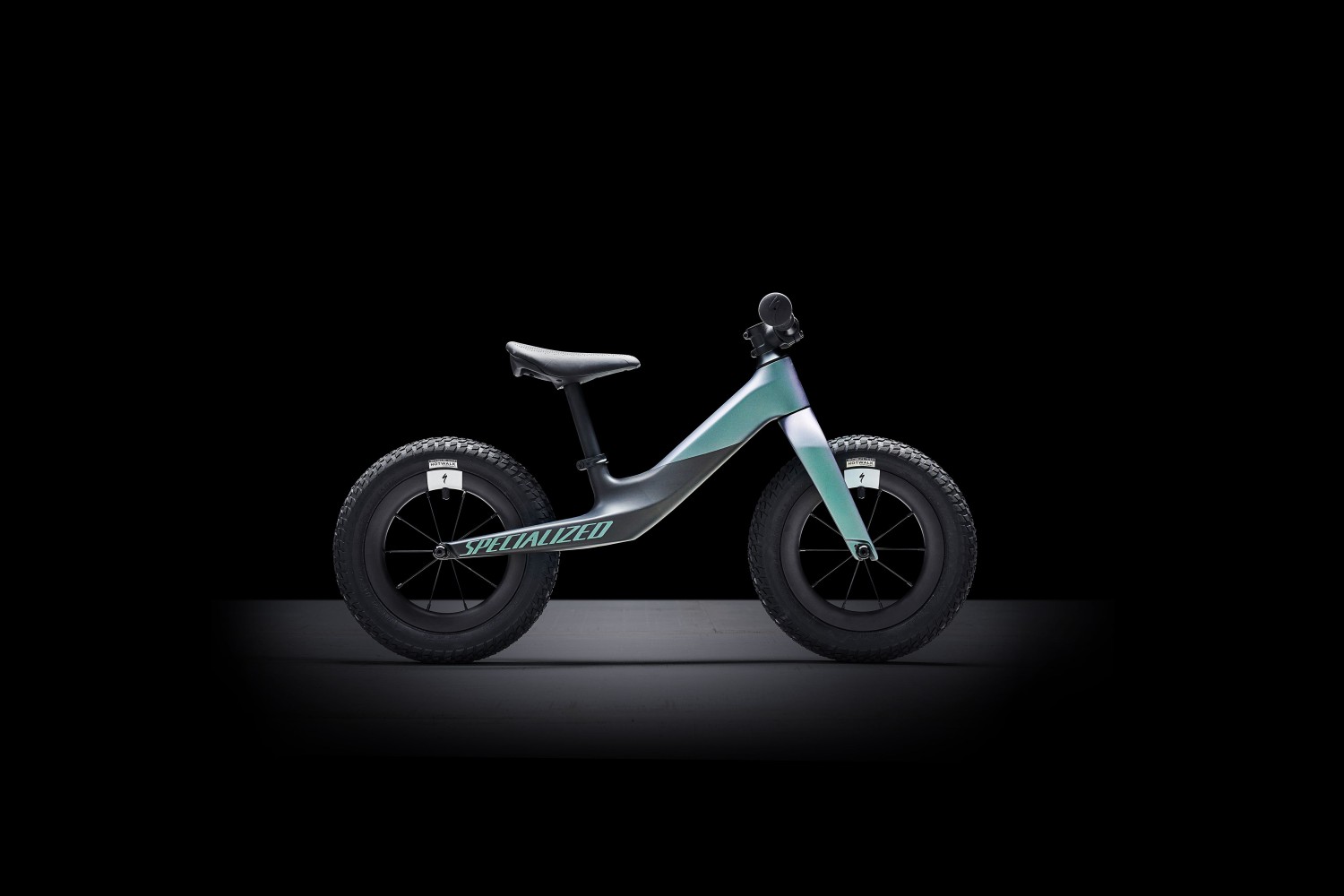 Nueva Specialized Hotwalk Carbon, una bici sin pedales con cuadro de  carbono