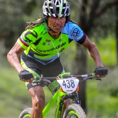 Tinker Juarez seguirá compitiendo a los 61 años con el equipo Floyd’s