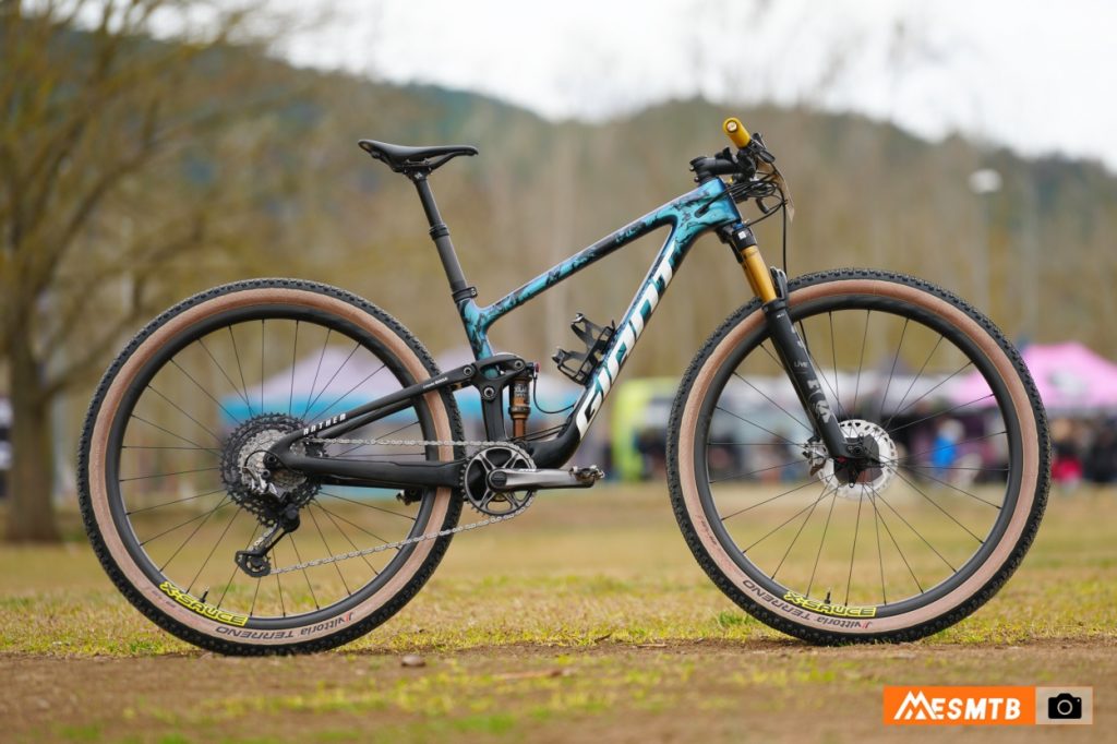 Giant Anthem Advanced del X-Sauce Factory Team