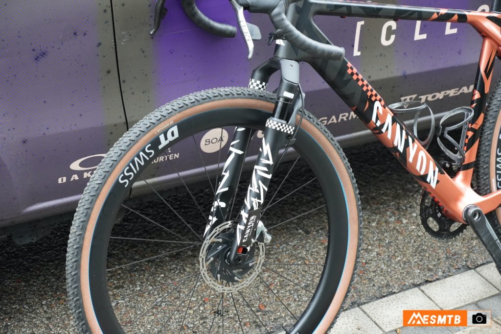 Horquilla de suspensión de gravel DT Swiss