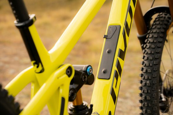 Pivot Firebird 2025