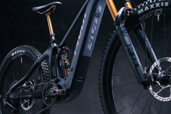 Pivot Shuttle SL/AM 2025