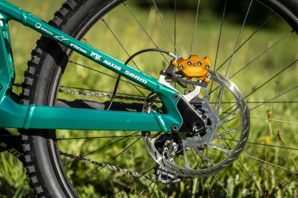 Mondraker Summum de Rónán Dunne