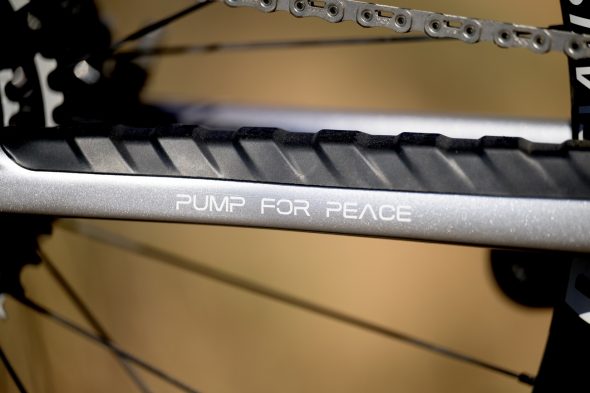 Orbea Oiz de Pump for Peace Racing Team